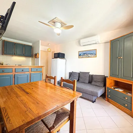 L Eden Croisette Nid Douillet En Bord De *